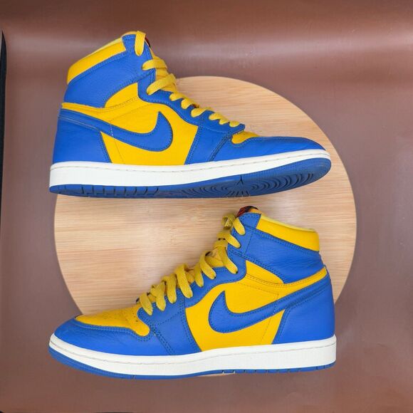 Nike Women's Air Jordan 1 Retro Hi OG ‘Laney’ Sz 9.5 - Picture 4 of 10